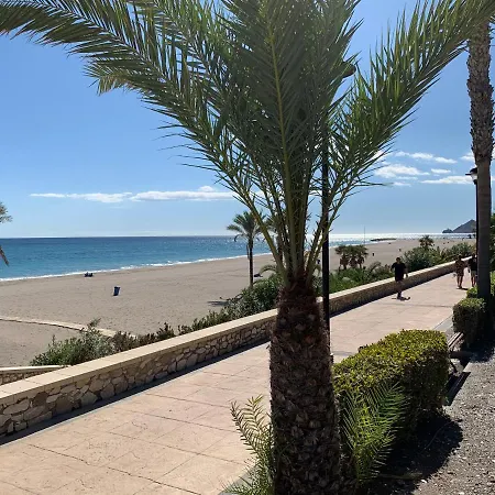Lovely New Luxery In Playa Next To The Appartement *